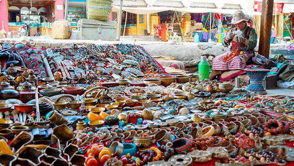 Đi Tây Tạng mua gì?